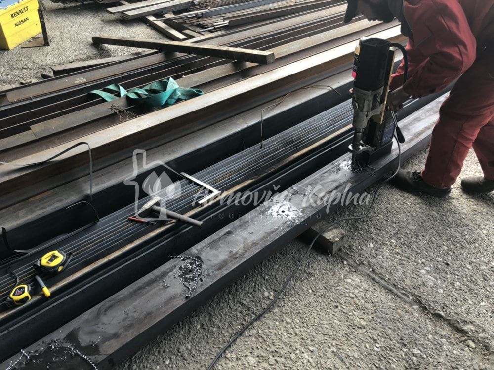 Armovňa Cífer - Zámočnícka výroba - Výroba a montáž oceľových konštrukcií